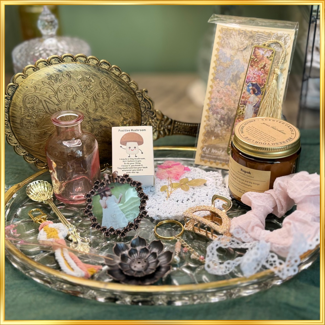 The Keepsake Scoop (12+ items)