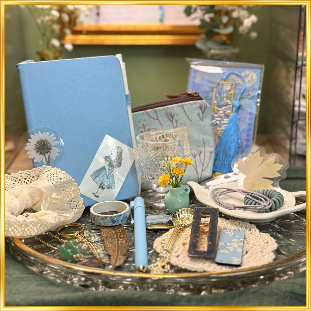 The Heirloom Scoop (18+ items)